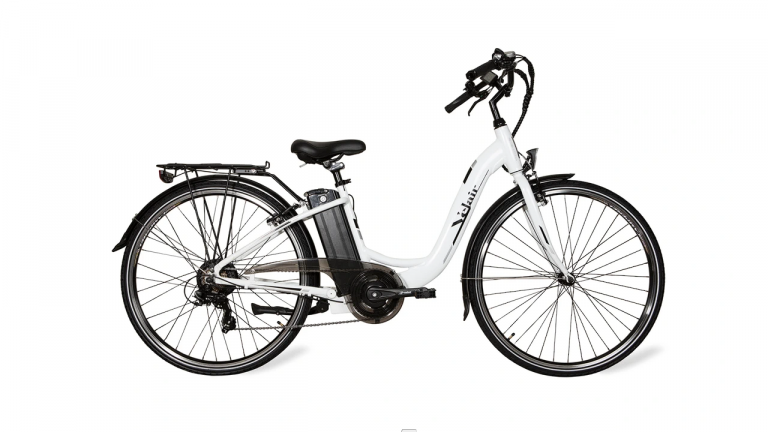 Soldes vélo électrique : vous n'aurez jamais besoin d'une trottinette électrique avec ce modèle quasiment à moitié prix ! 