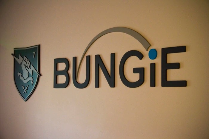 Bungie (Destiny 2) : un joueur menace d’incendier le studio, ce dernier réagit 