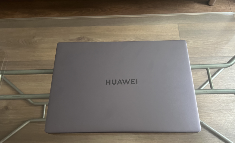 Test du Huawei MateBook D16 (2022), un PC portable puissant pour travailler et agréable se divertir  