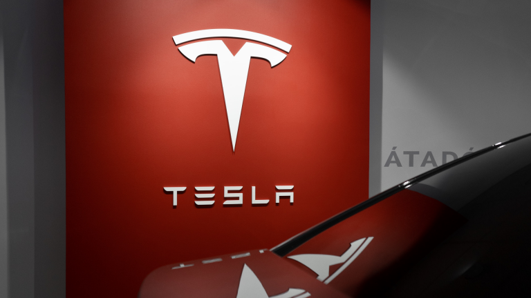 Tesla ouvre enfin les commandes en France pour ces deux nouveaux modèles surpuissants 