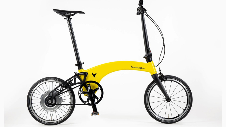 Voici le premier vélo électrique pliant presque aussi léger qu'un vélo de course