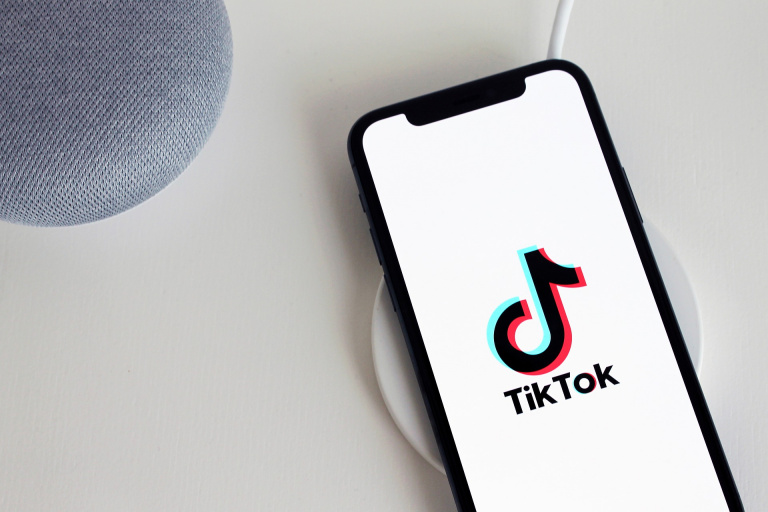 TikTok et Instagram sont de vraies passoires sur iPhone, découvrez pourquoi