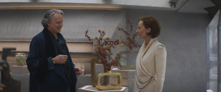 Star Wars Andor : Rencontre avec un pilier de l'Alliance Rebelle, la sénatrice Mon Mothma (Genevieve O'Reilly)