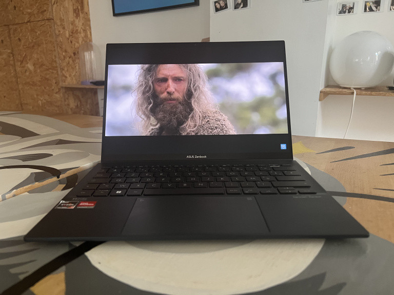 Test du ZenBook S13 OLED, le nouvel ultraportable d’Asus frise la perfection 