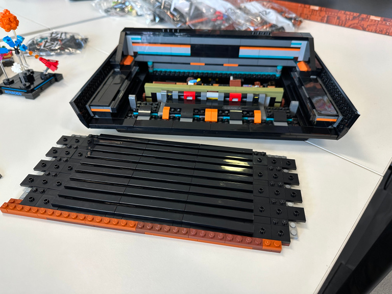 Test : J’ai passé 7 heures à monter l'Atari 2600 en LEGO, mon avis 