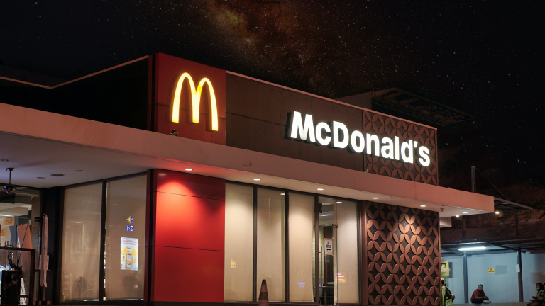 Du Bitcoin contre un Big Mac ? McDonald’s accepte le paiement en crypto