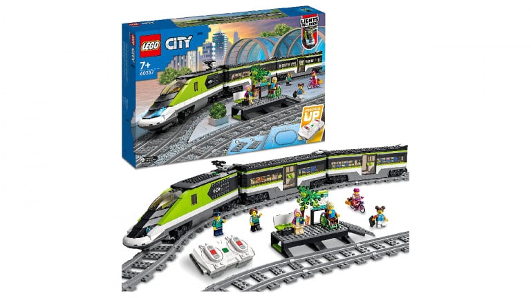 Ce train LEGO en promo est dur à construire, mais le résultat vaut le coup !
