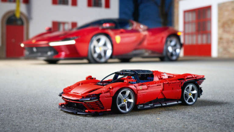 Cette Ferrari n’est toujours pas disponible, pourtant vous pouvez l’acheter en LEGO et en promotion !
