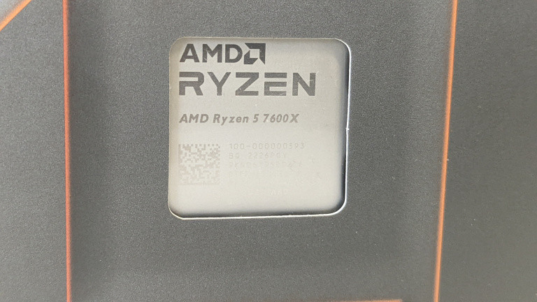 Intel Core i5 13600K vs AMD Ryzen 5 7600X : duel de processeurs parfaits pour le jeux vidéo PC