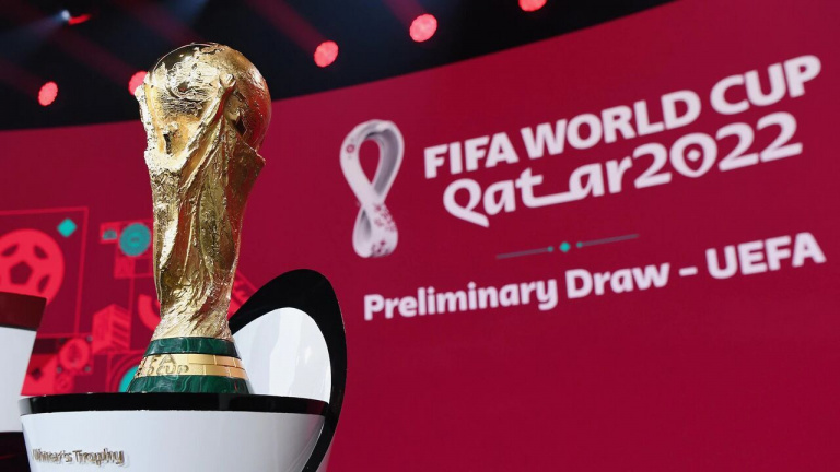 Coupe du monde au Qatar : la France tire la sonnette d'alarme pour votre smartphone et vos données personnelles