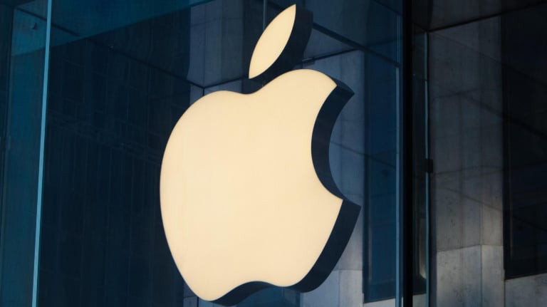 Le nouvel iPhone bide tellement qu'Apple prévoit un grand changement pour 2023