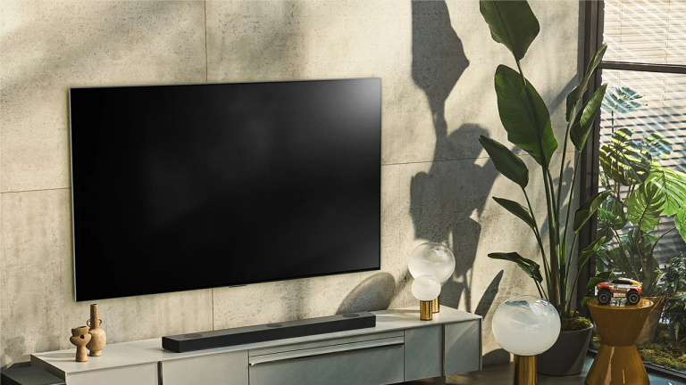 Soldes 2023 : LG met en promo sa TV 4K de 65 pouces, idéale pour le cinéma et le gaming !