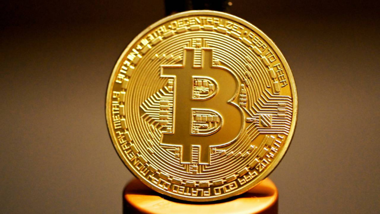 Le Bitcoin est "une fraude à la mode", ce célèbre milliardaire met en garde