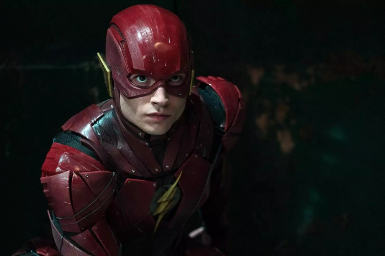 L'acteur polémique de The Flash de retour ? Les boss de DC sont pour