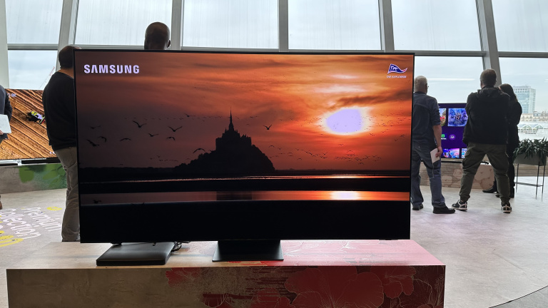 TV 4K OLED : Samsung lâche une bombe ! La S90C de 2023 dévoile son prix en 55 et 65 pouces 