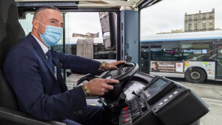 Ce bus de la RATP peut faire tourner Call of Duty, la preuve en images