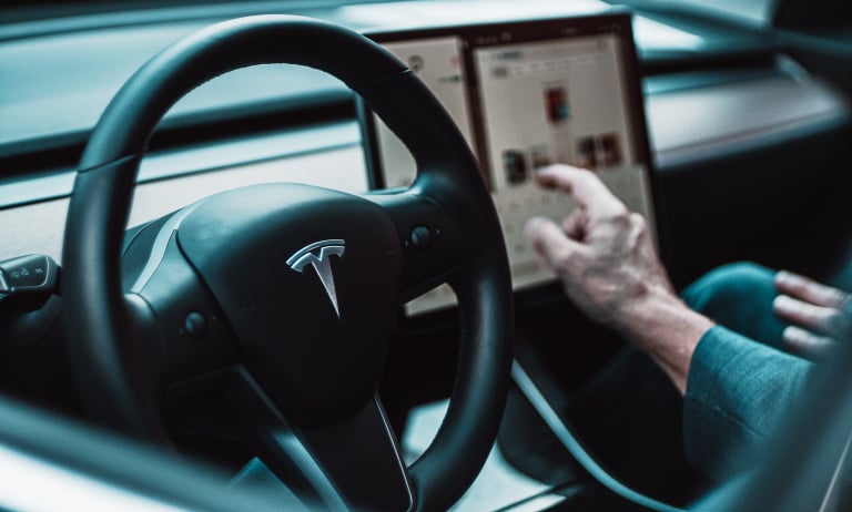 La Tesla Model 3 avec la plus grande autonomie fait son retour en Europe, mais...