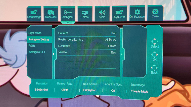 Test du Philips EVNIA 34M2C8600 : l'écran gamer incurvé OLED ultime ?