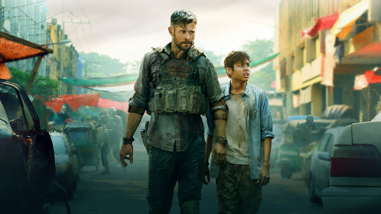 Il y a 23 ans, il faisait ses premiers pas devant la caméra dans une série fantastique : c'est aujourd'hui une immense star à Hollywood grâce à Marvel Il y a 23 ans, il faisait ses premiers pas devant la caméra dans une série fantastique : c'est aujourd'hui une immense star à Hollywood grâce à Marvel