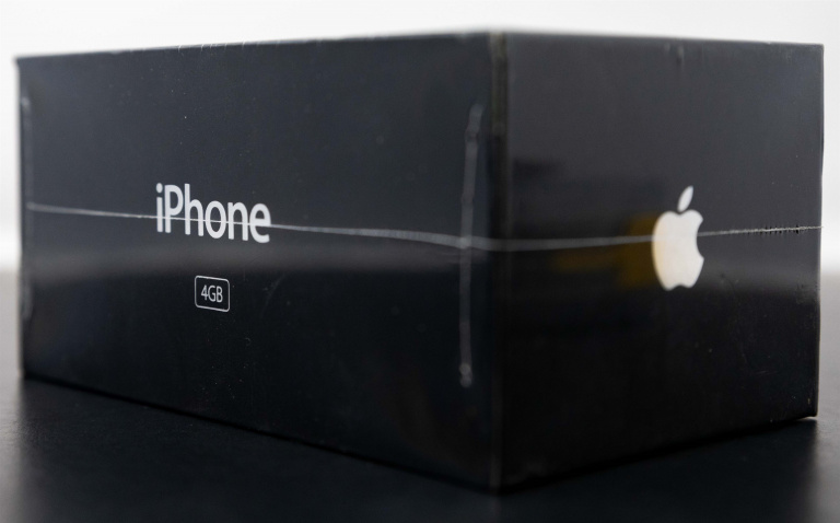 L'iPhone le plus rare de tous est mis en vente aux enchères : pensez-vous pouvoir vous payer cette pièce rare de l'histoire d'Apple ?