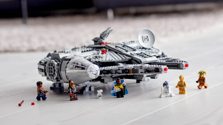 Soldes LEGO : -24% sur le vaisseau le plus célèbre de la saga Star