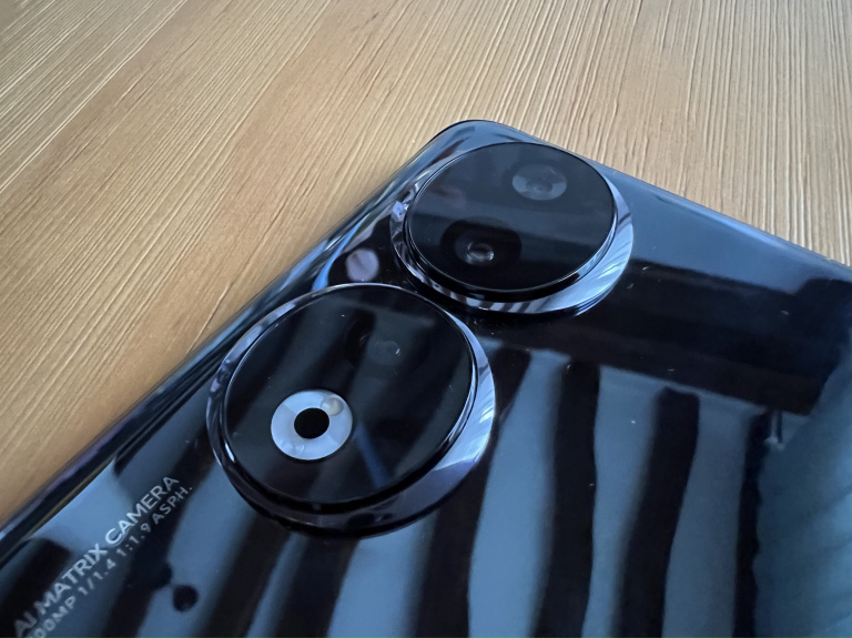 Test smartphone Honor 90 : un vrai photophone qui rivalise avec l'iPhone et le Google Pixel ?