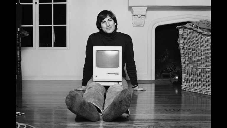 « Il ne s'intégrait nulle part » : avant d'être le boss d'Apple, Steve Jobs travaillait chez Atari dans un sous-sol et sans prendre de douche
