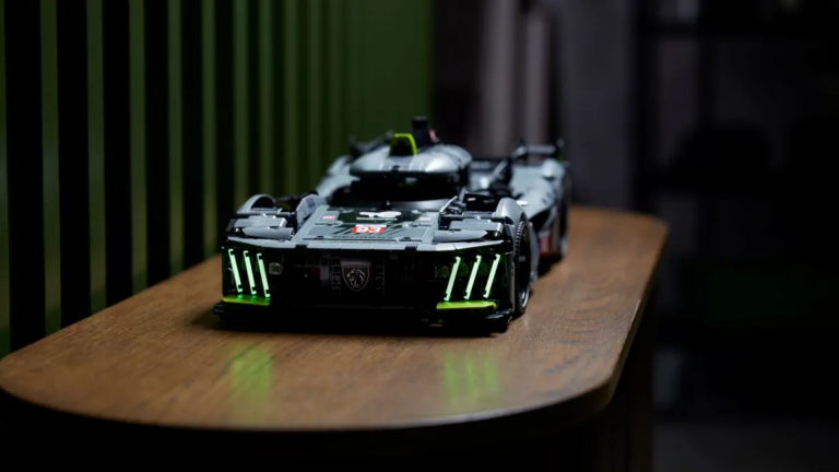 Avec ce LEGO Technic en promo, revivez les 24h du Mans et construisez une voiture de course spectaculaire !