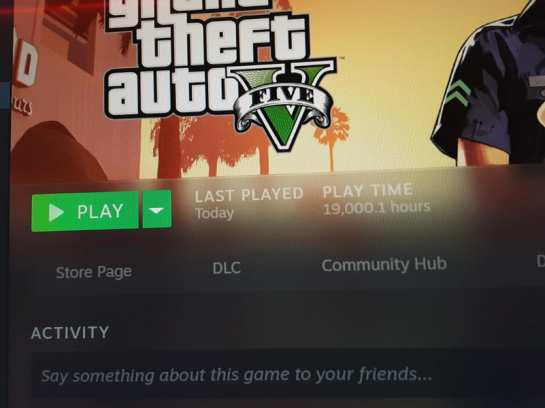 "19 000 heures, sans AFK" : ce n'est pas possible, le temps de jeu de ce joueur de GTA 5 fait largement débat dans la communauté !