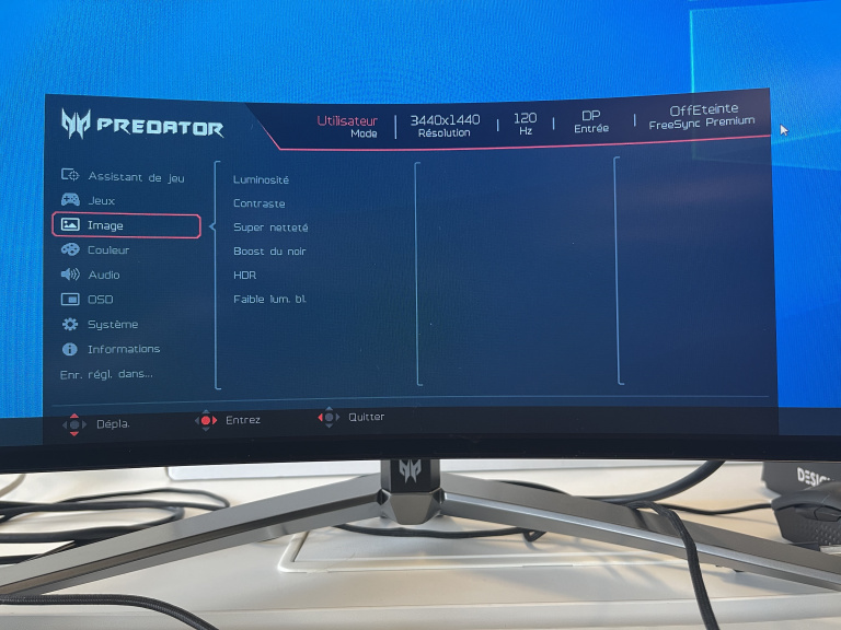 J'ai joué et travaillé sur un écran PC 45 pouces pendant un mois : voici mon test du Acer Predator X45 OLED