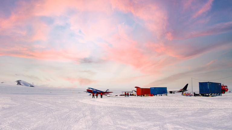 L’Antarctique n’a pas de résidents permanents. Et d’une manière invraisemblable, il a développé son propre accent