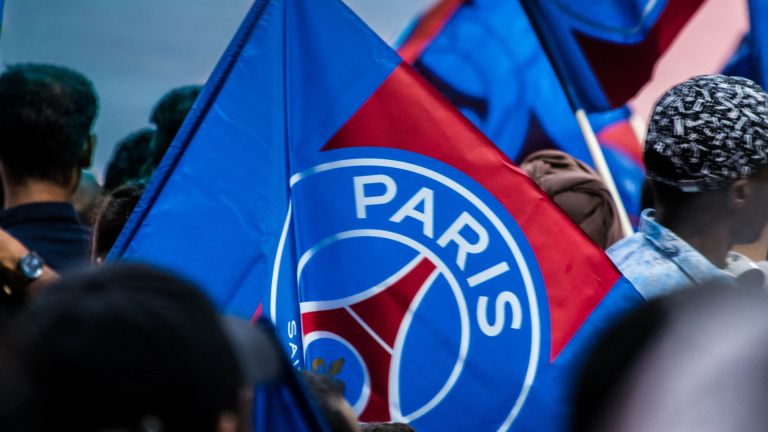 Le Paris Saint-Germain offre un cadeau à ses fans en utilisant l'IA. Voici comment l'obtenir
