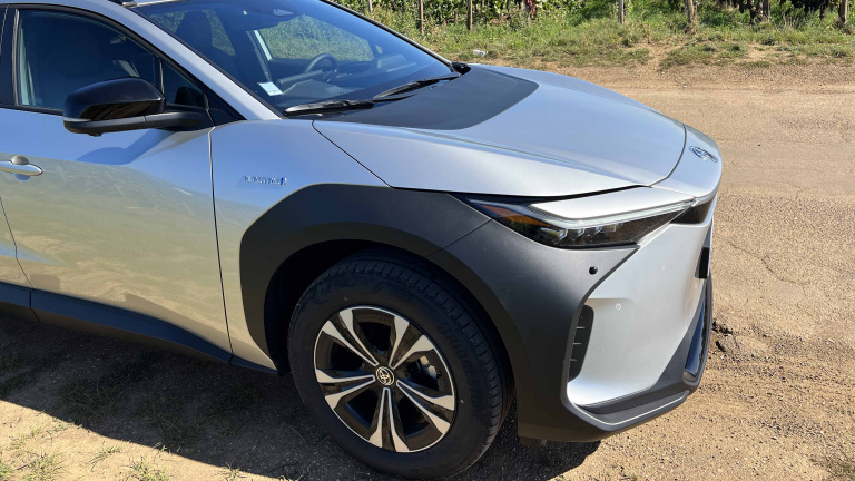 Essai Toyota bZ4X : au volant du premier véhicule 100 % électrique du constructeur nippon
