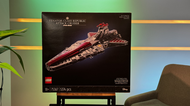 Test LEGO Star Wars : le croiseur d'assaut Venator m'a subjuguée, et ce n'est pas qu'une histoire de taille !