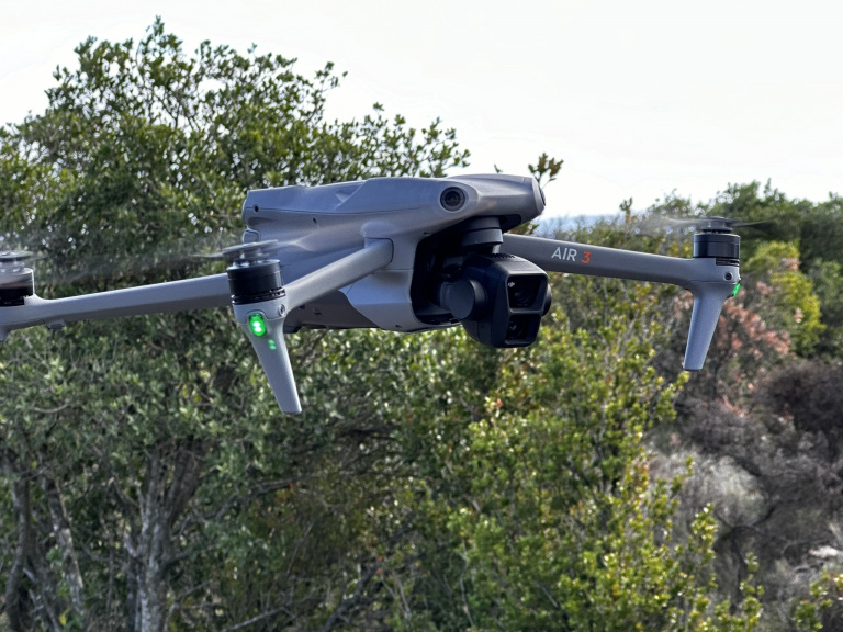 Test du DJI Air 3 : Le drone à deux caméras que tout le monde attendait ?