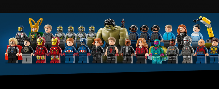 Je suis en train de monter la nouvelle tour LEGO Avengers et je ne m'attendais pas à ça…