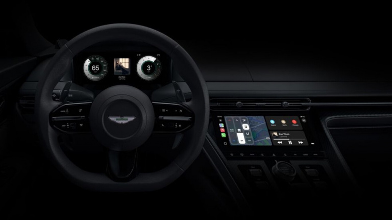 « Une véritable fusion entre l'iPhone et la voiture » : Aston Martin et Porsche nous donnent un aperçu de ce à quoi ressemble le nouveau CarPlay. Apple fait table rase sur le passé