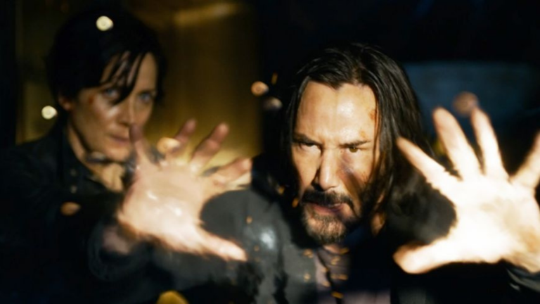 Matrix Resurrections avec Keanu Reeves est dispo gratuitement sur ce rival de Netflix : la SF à l'honneur