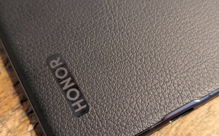 Et si le meilleur smartphone pliant de l'année était déjà là ? J’ai testé le Honor Magic V2, le parfait rival du Galaxy Z Fold5 de Samsung !