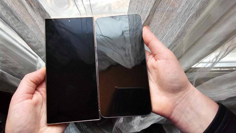 Je suis bluffée par le traitement anti-reflet du S24 Ultra : Samsung a réussi un joli coup de force qui le place au dessus de l'iPhone 15 Pro Max