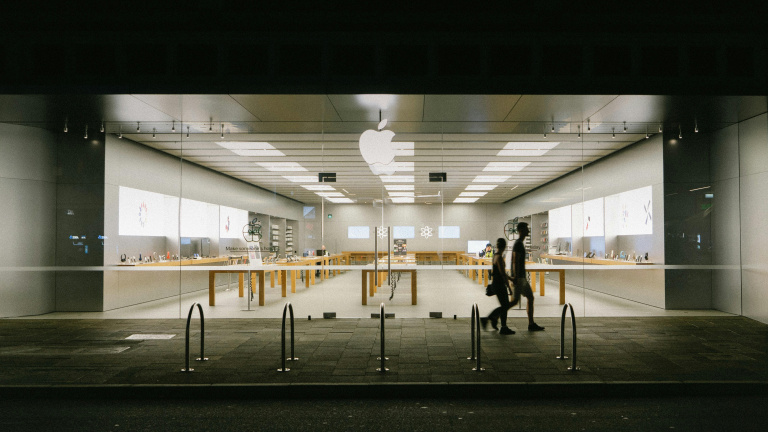 Une énorme perte pour Apple : après 32 ans de carrière, le plus ancien des designers de la marque tire sa révérence. Il avait participé au développement des iPhone et des Apple Watch