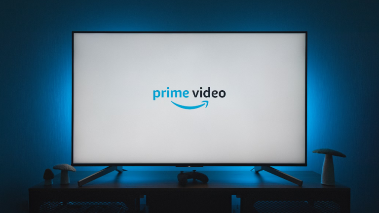 Amazon Prime Video lance ses publicités lors des films et séries, et c'est pour très bientôt ! Personne ne peut y échapper... à moins de payer !