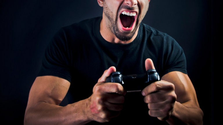 L'addiction à Roblox, Fortnite, Call of Duty et Minecraft fait trembler !