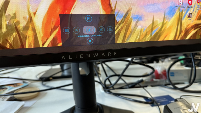 Alienware me choque encore : je teste en profondeur l'écran PC QD-OLED 27 pouces AW2725DF... vous allez avoir envie de l'acheter