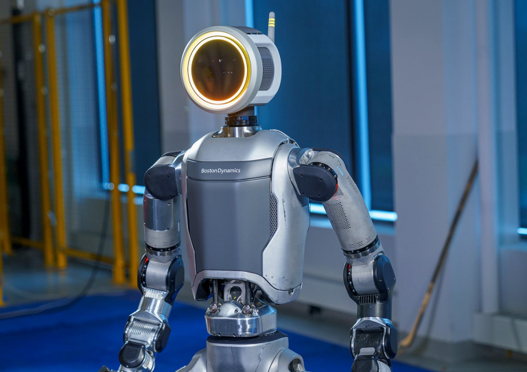 Atlas, le nouveau robot humanoïde de Boston Dynamics est tout simplement incroyable et vous allez même pouvoir l'acheter (ou pas...)