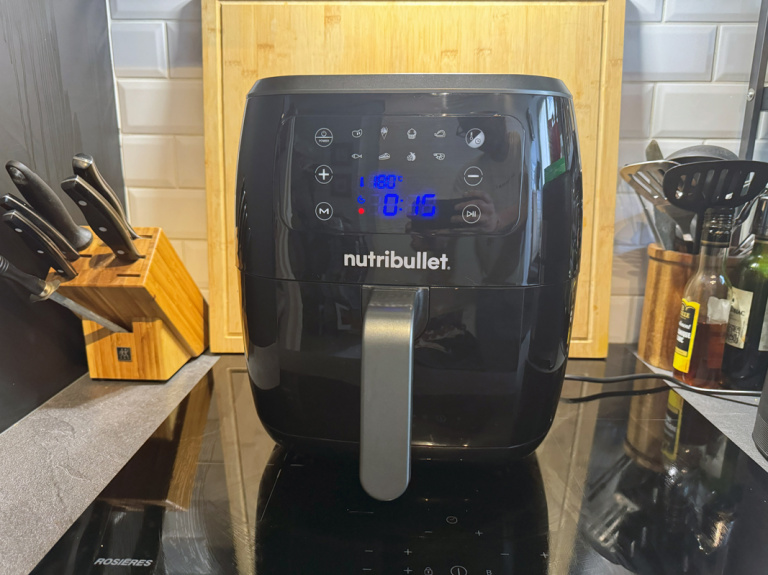 J’ai testé la Nutribullet XXL Digital Air Fryer NBA071B, la air fryer gros volume, puissante et pas chère pour frire pour toute la famille