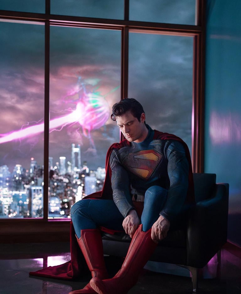 Le remplaçant d'Henry Cavill se montre enfin avec ces premières images du tout nouveau film Superman