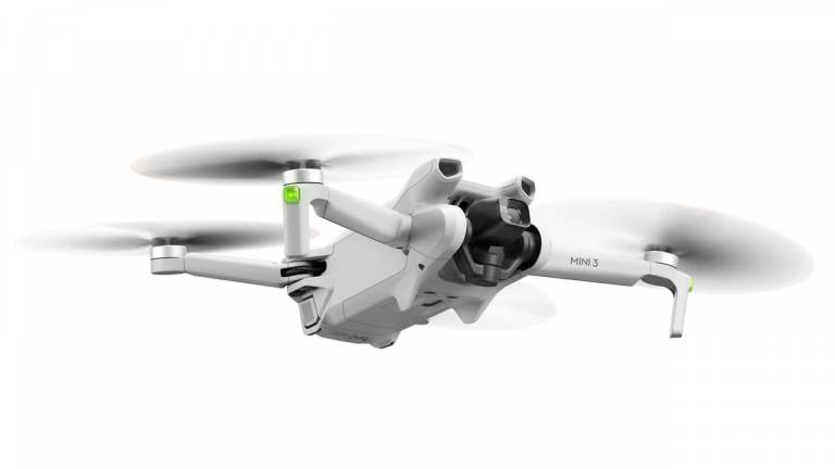 Le DJI Mini 3 est l’un des meilleurs choix en matière de drone : il est ultra compact, filme en 4K et profite même de -21% de promo