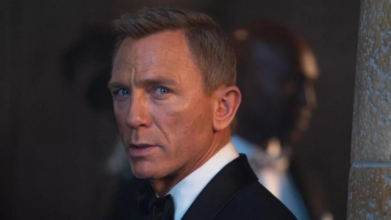 Cette saga d'action qui a gagné 1,6 milliard $ est de retour avec un nouveau film : elle avait ringardisé James Bond