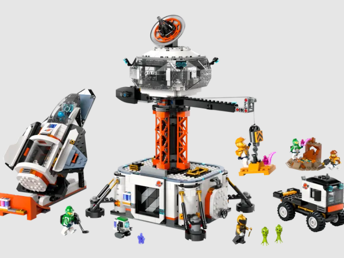 La conquête spatiale continue d'être à l'honneur chez LEGO ! Après le système de lancement Artémis, les petites briques danoises remettent le couvercle avec 7 nouveaux sets